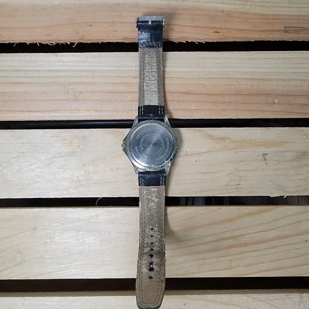 VINTAGE Official NFL Dallas Cowboy Wrist Watch (1998)